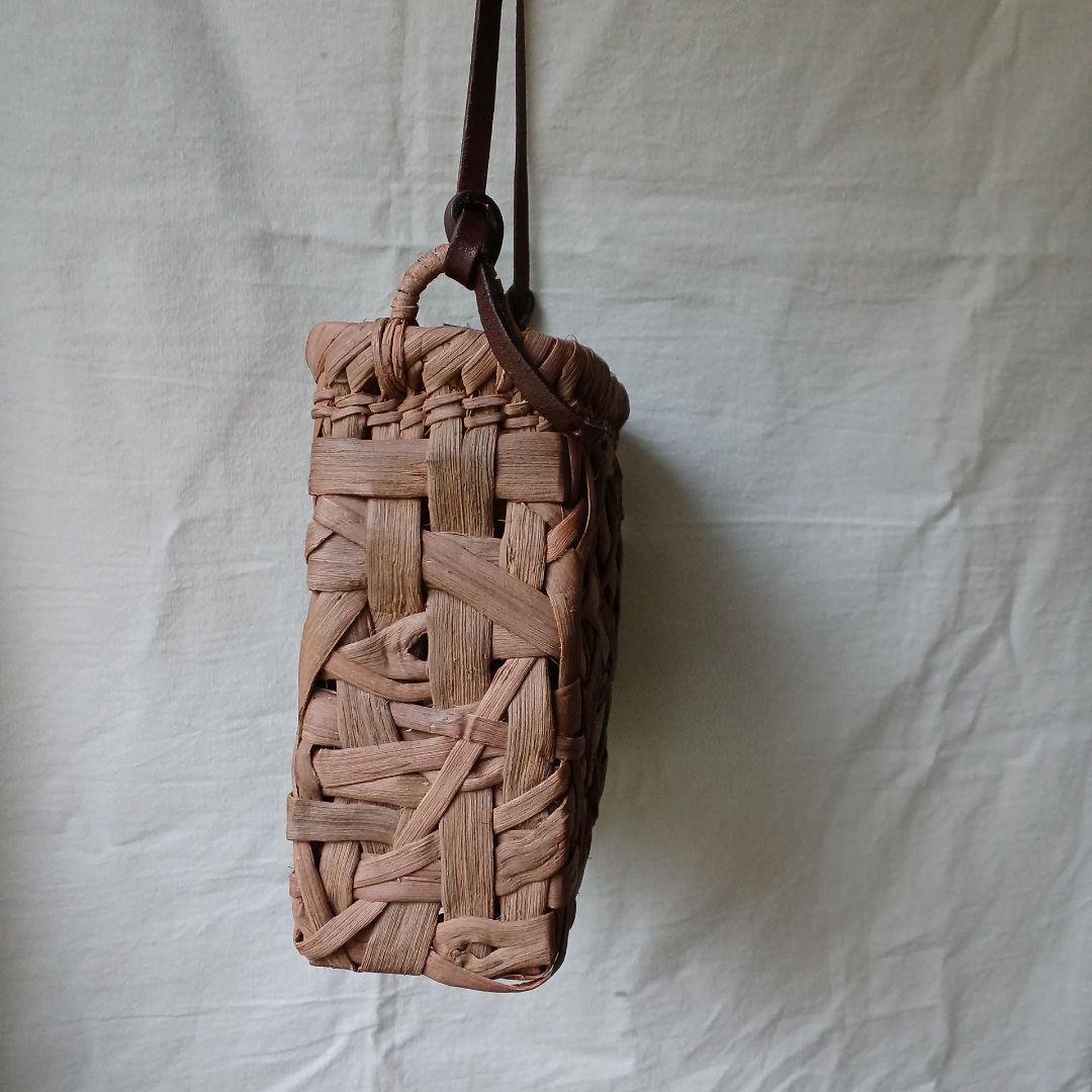 乱れ編みの国産山葡萄ショルダーバッグの通販はau PAY マーケット