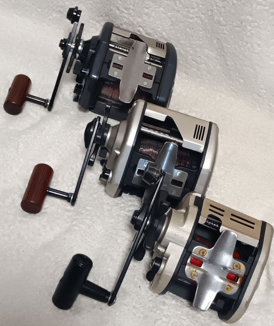 シマノ小船GT3000×2台ダイワダイナミックGS-35船両軸リールまとめて