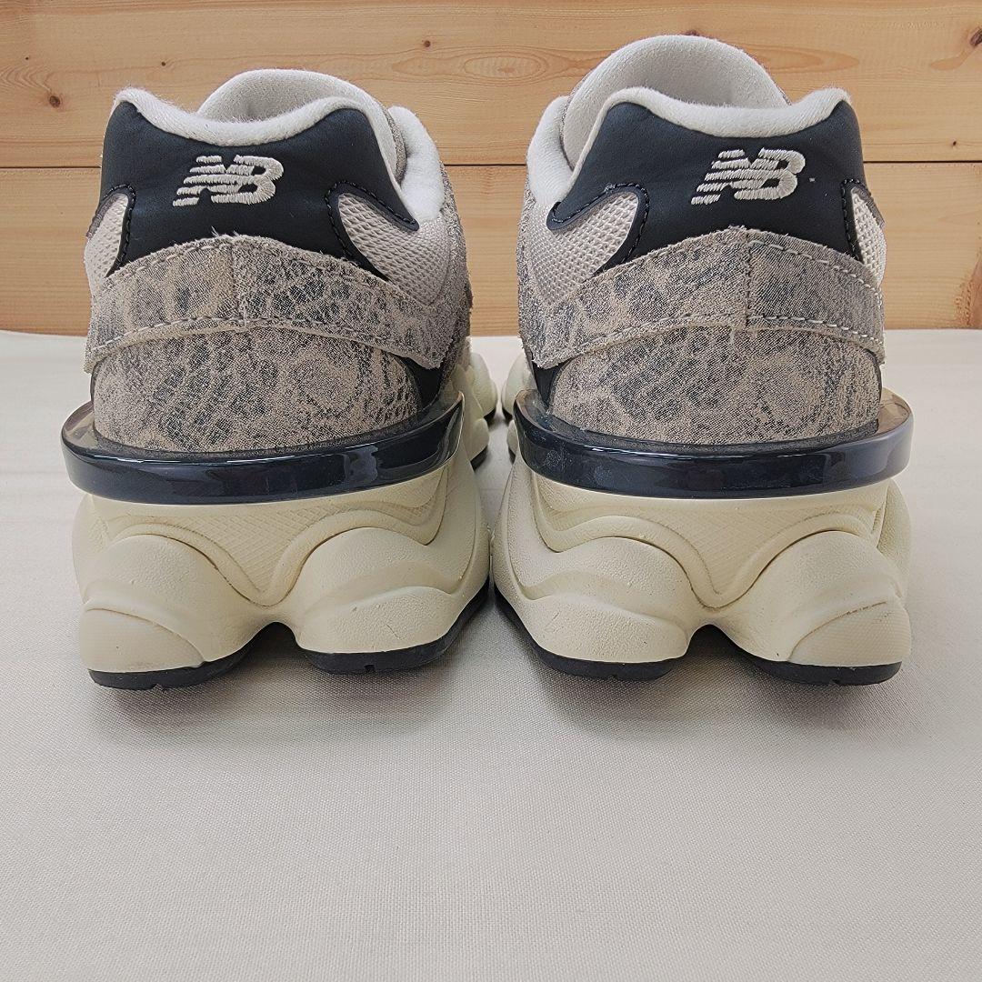 ニューバランス U9060SNA パイソン 22.5cm