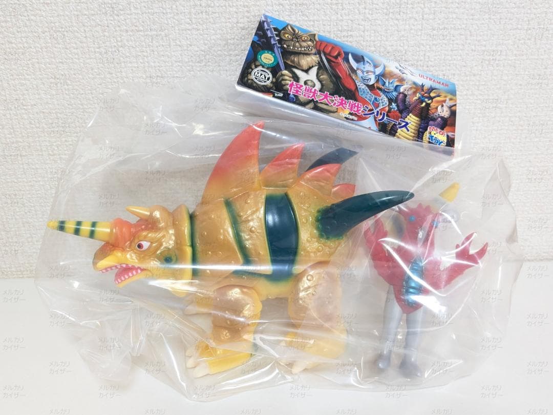 MAT(MONSTER ART TOY)シリーズ ザイゴン+ミニアンチラ星人 - メルカリ