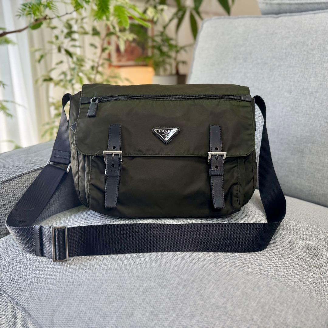 PRADA プラダ テスート ナイロン メッセンジャーバッグ - メルカリ