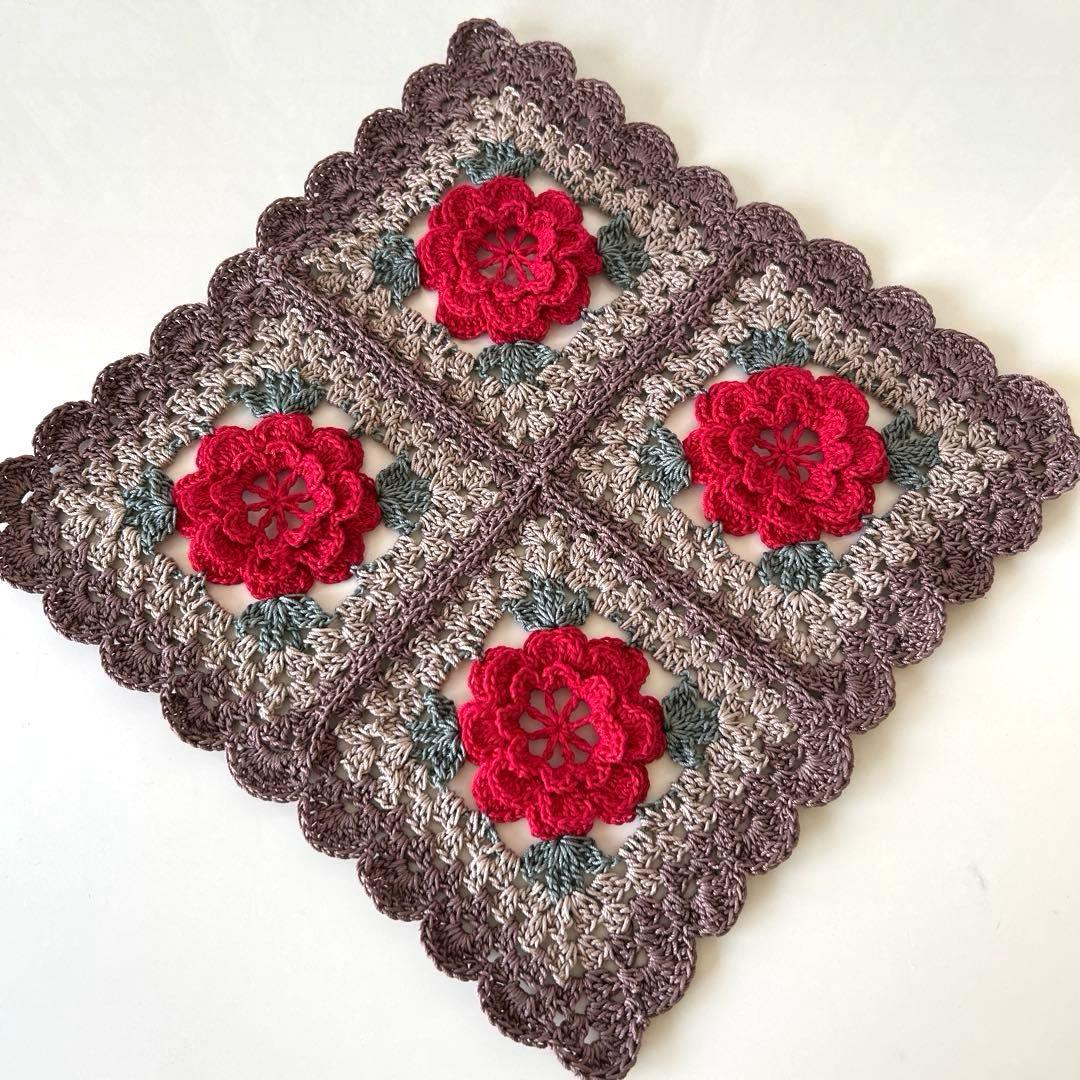 手編みのマルチカバー レースモチーフ編み - メルカリ