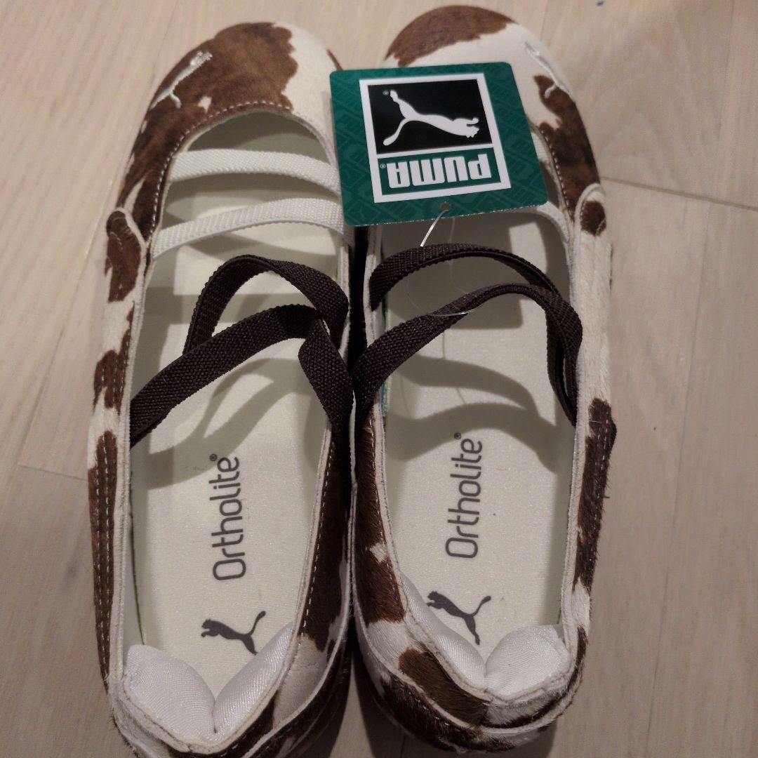 PUMAバレーシューズ　COW　未使用　箱無し PUMA＞スピードキャット バレエ カウ スニーカー
