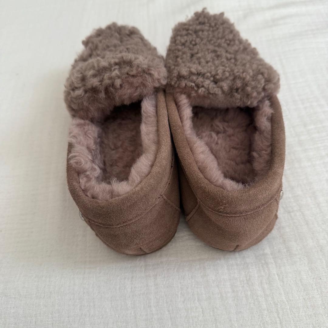 未使用 EMU シープスキンケアンズ カーリーファー ムートン モカシン