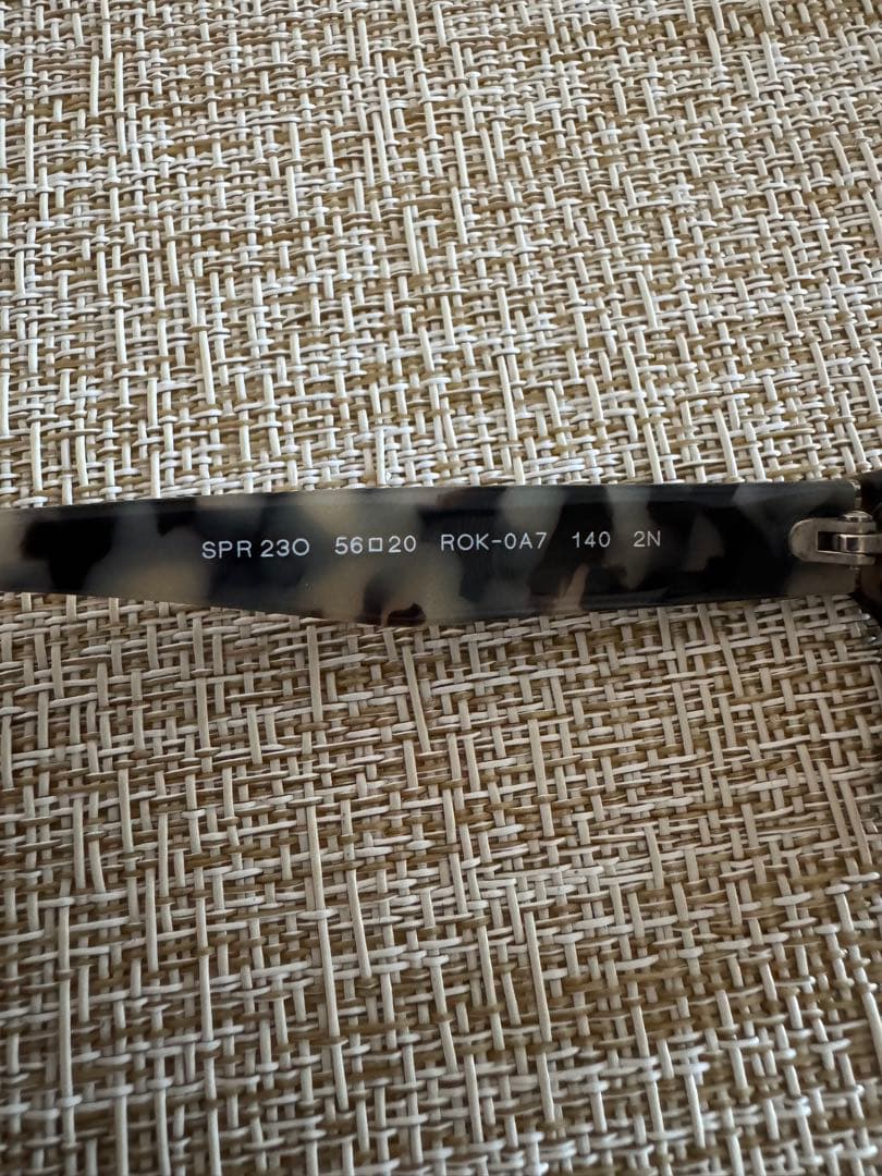 極美品】PRADA プラダ サングラス キャットアイ SPR 230 鼈甲柄 - メルカリ