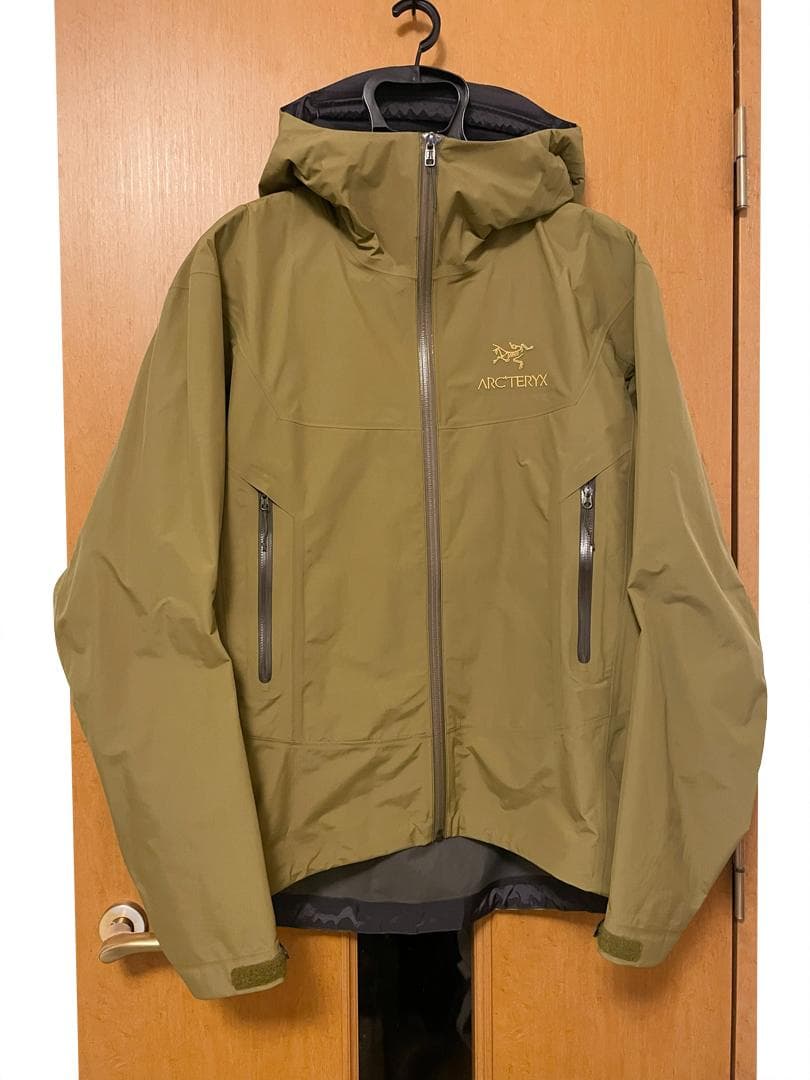 激レア 美品 ARC'TERYX BEAMS 別注 BETA SL 金ロゴ刺繍 - メルカリ