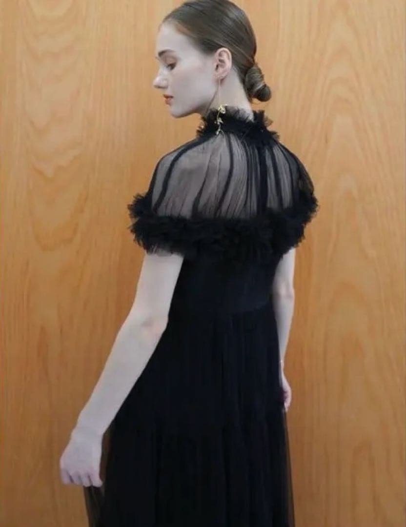 Acka. シアーショルダー ロングドレス ブラック - メルカリ