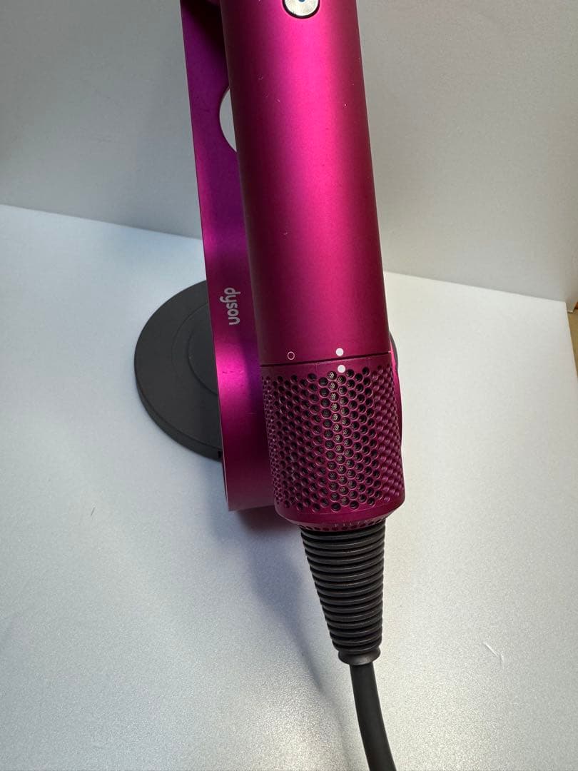 人気色☀︎美品】dyson ダイソン ヘアドライヤー メンテ品 HD08 - メルカリ