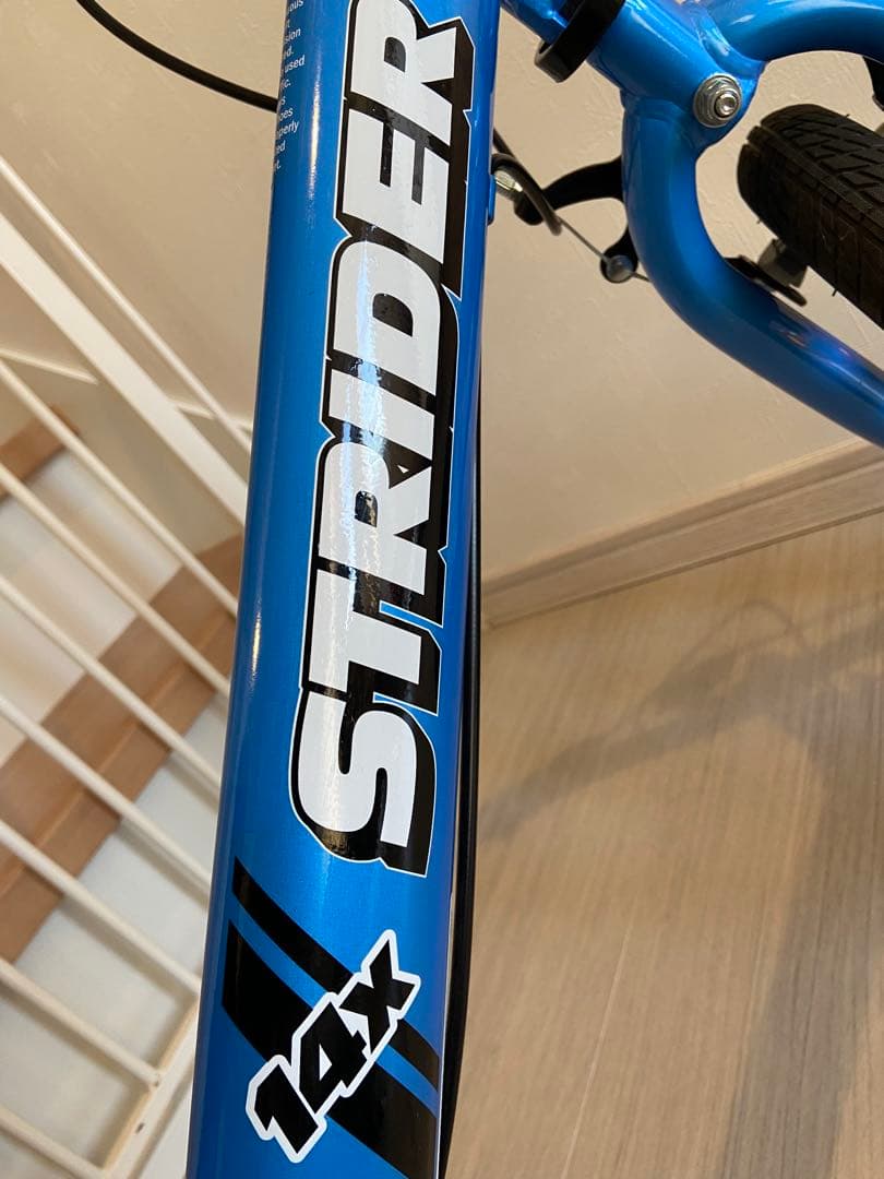 超極美品】ストライダー14x ブルー ※使用回数2回 純正スタンド付き