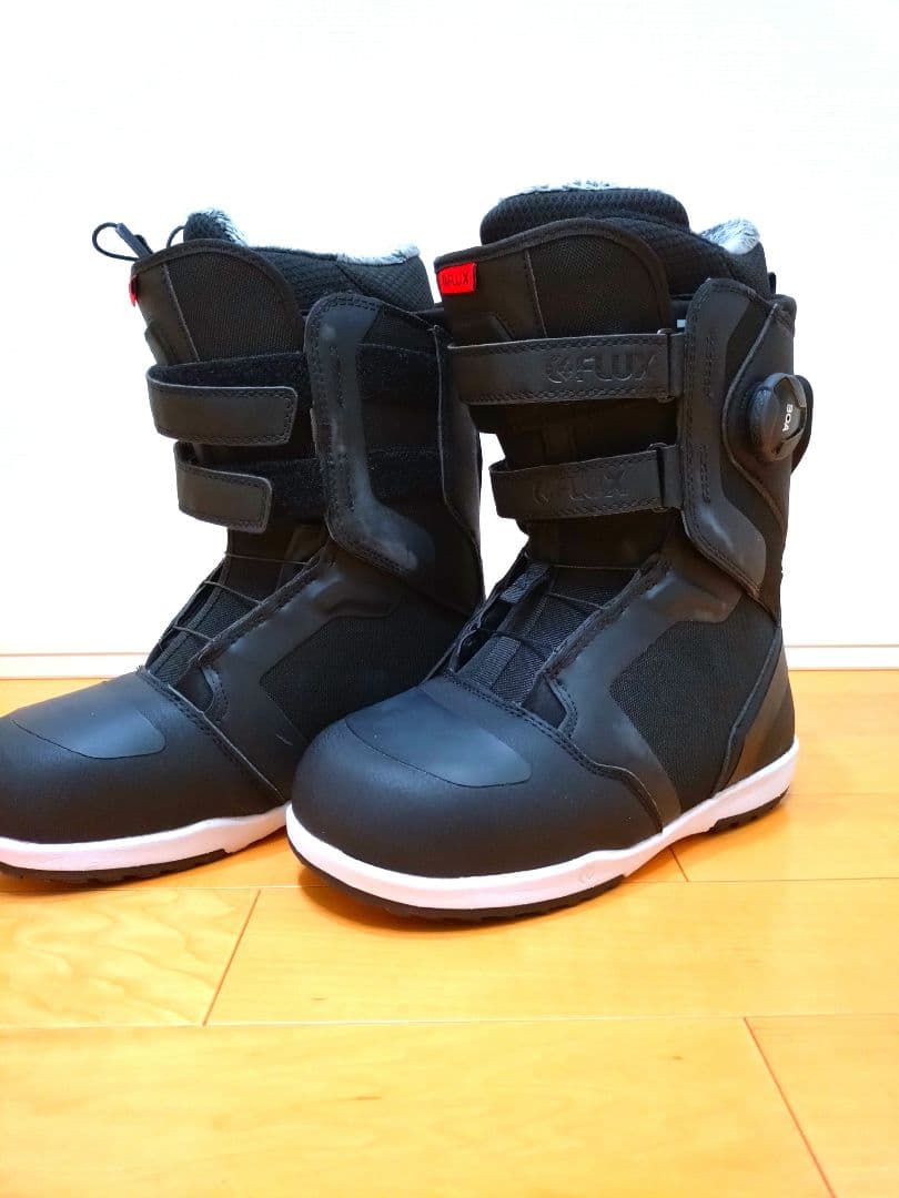 美品 FLUX フラックス スノーボードブーツ HB-BOA 22-23モデル FLUX BINDINGS（フラックスバインディング） 22-23 FLUX フラックス