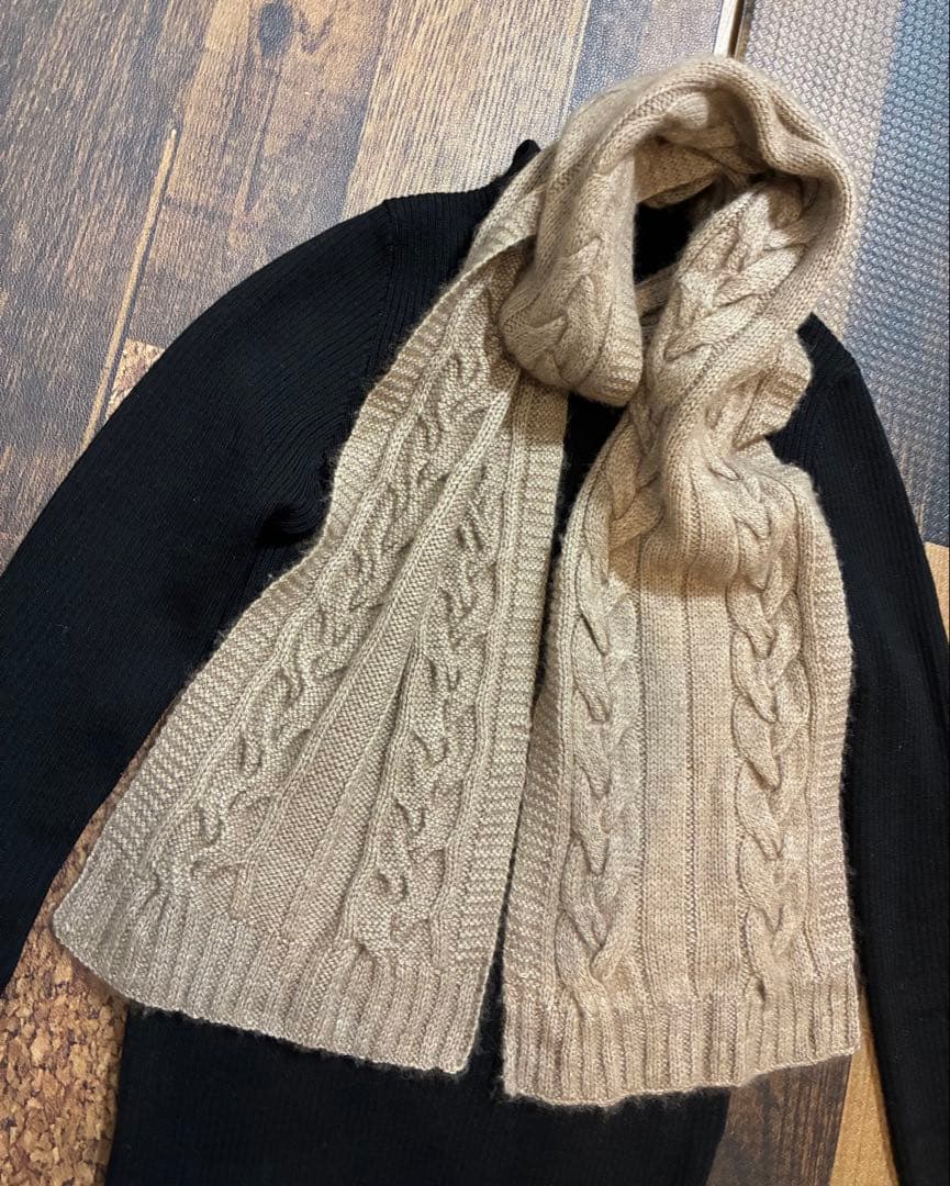 極美　ビキューナ同様希少繊維 QIVIUK キヴィアック マフラーモカベージュ 美品 Vicua ビキューナ カシミヤ マフラー ストール ブラウン系｜Yahoo