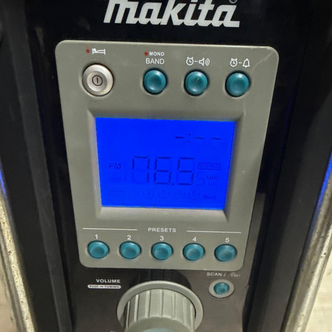 makita MR100 マキタ 現場ラジオ 現状 - メルカリ