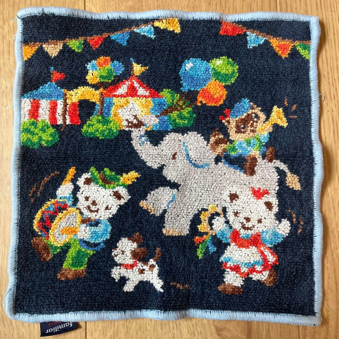 familiar ファミリア シェニール織 ハンカチ - メルカリ