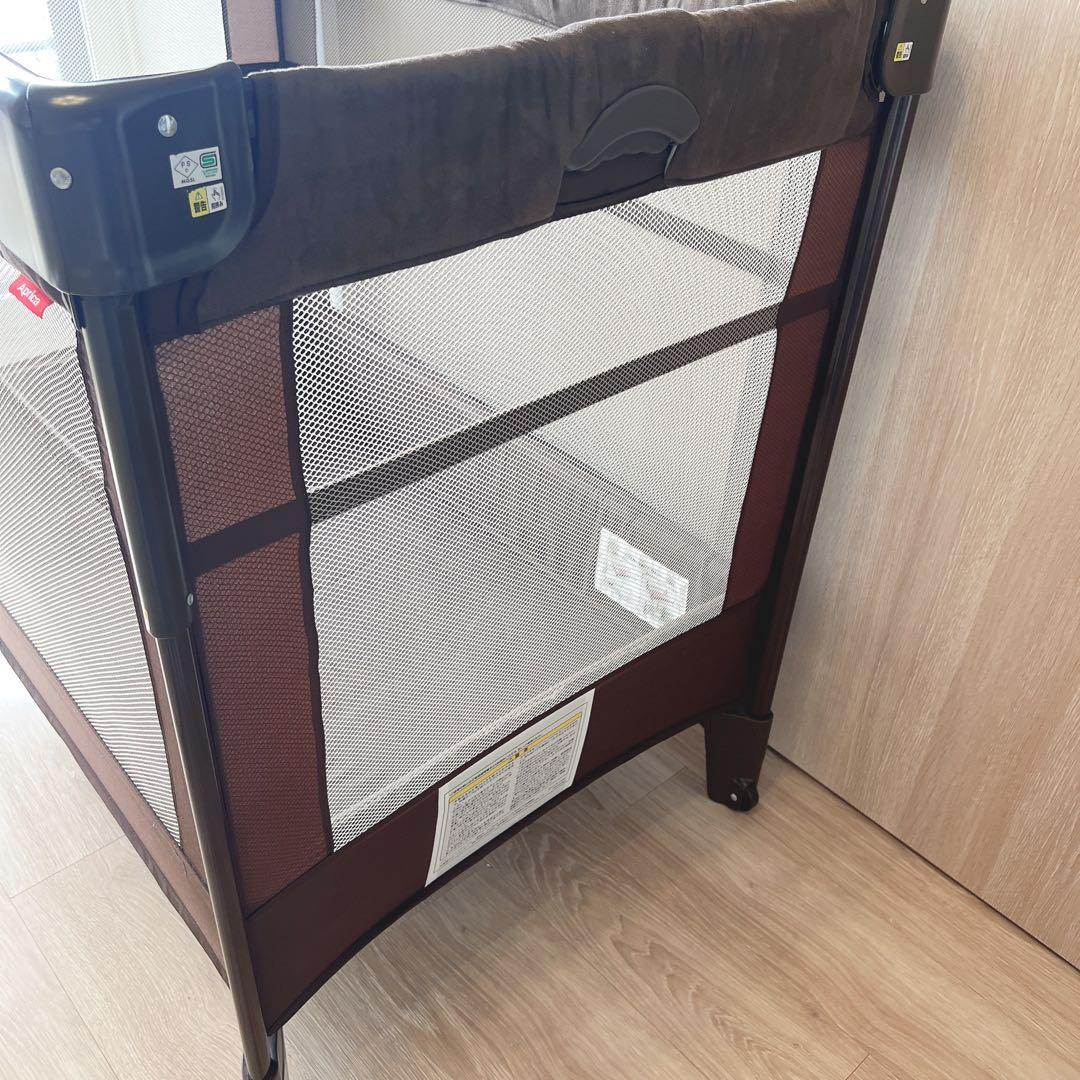 Aprica ココネルエアープラス ベビーベッド ブラウン 洗えるマット付