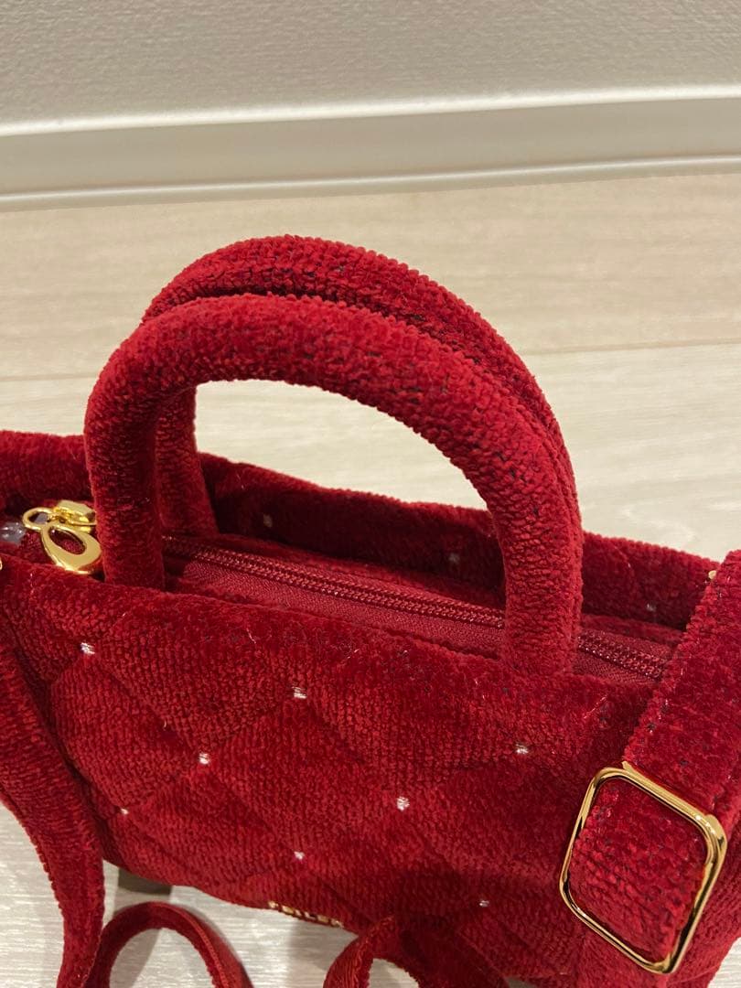 限定完売品 フェイラー ユニ ショルダーバッグ レッド - メルカリ