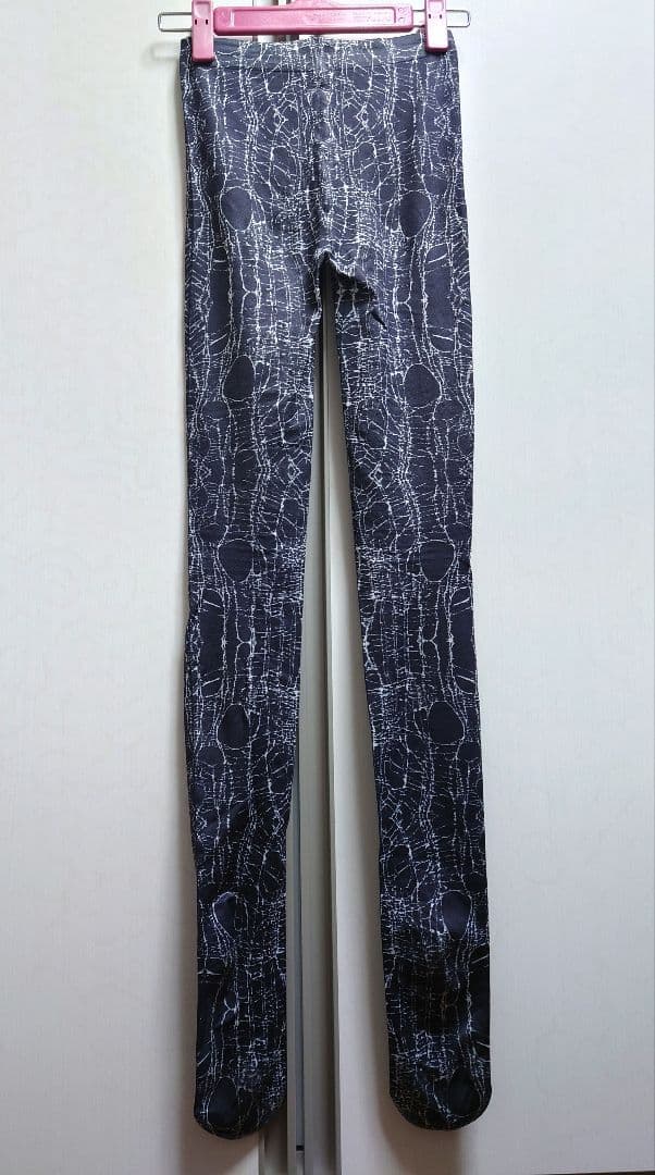 alice auaa アリスアウアア　ネットプリントタイツ　黒