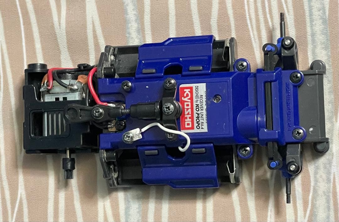 MINI-Z NissanとFerrari Enzoのラジコンカーセット。 - メルカリ