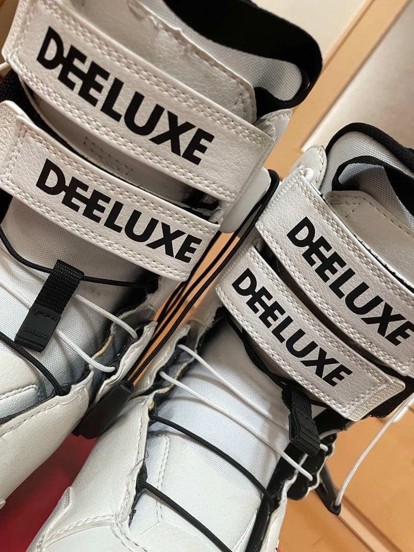 DEELUXE TEAM ID LTD. LARA ホワイト 23.5cm