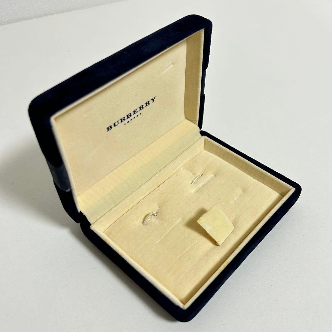 バーバリー ネクタイピン カフスボタン ケースのみ ベロア - メルカリ