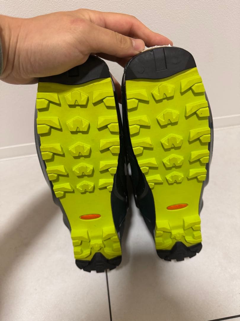 バックカントリースキーブーツ　スキー用ブーツ 27.5cm 299mm メンズ