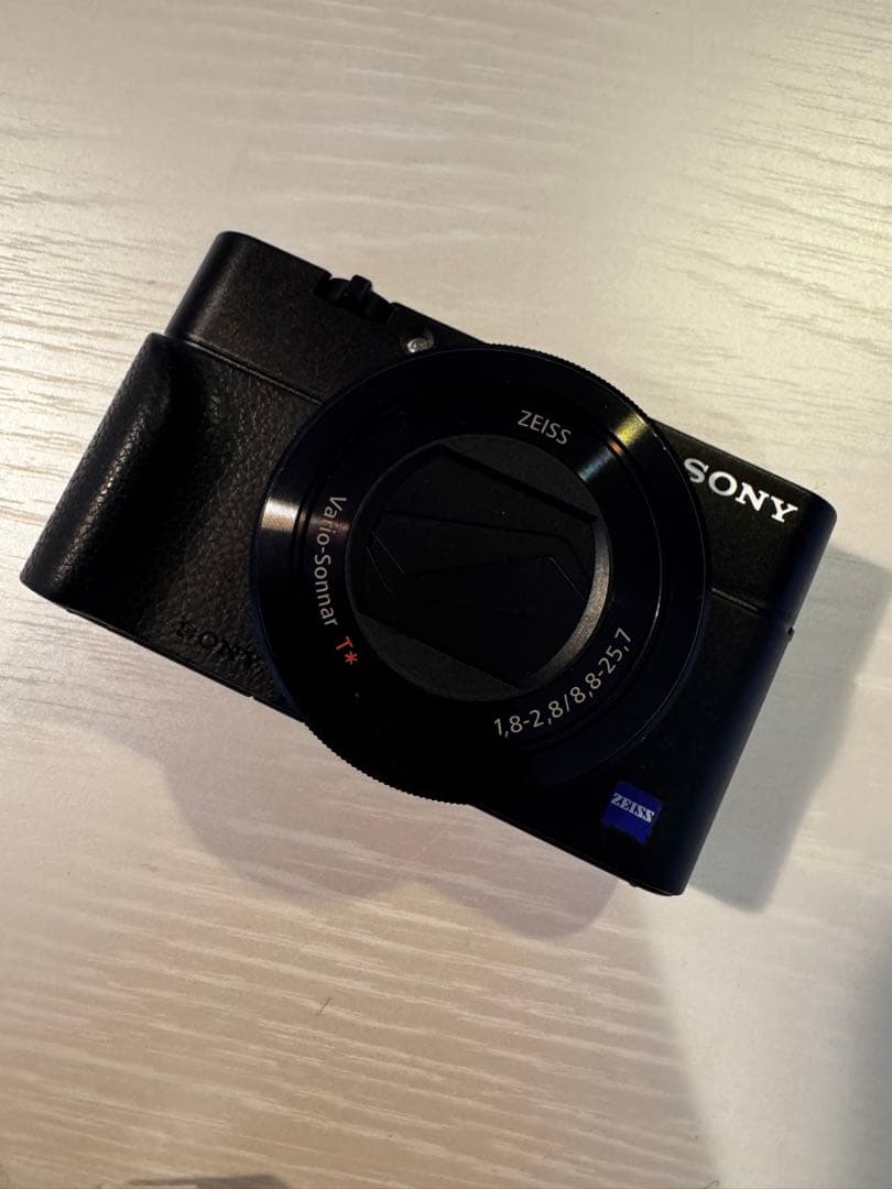 デジタルカメラ SONY DSC-RX100M3 月額9,800円レンタルプラン：SONY コンパクトデジタルカメラ メモリー