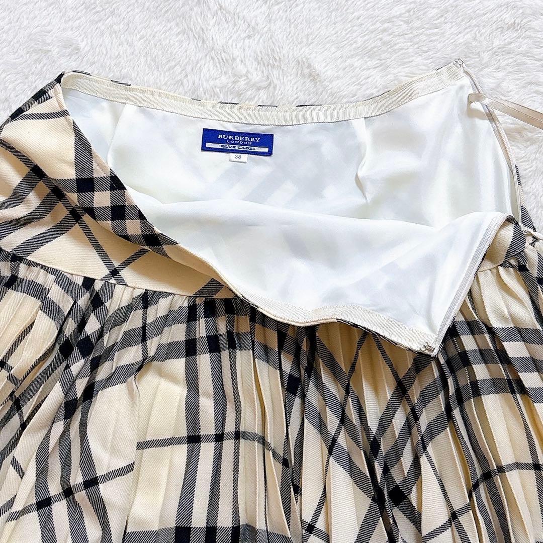 美品]バーバリーブルーレーベル ノバチェック柄 ミニスカート プリーツ