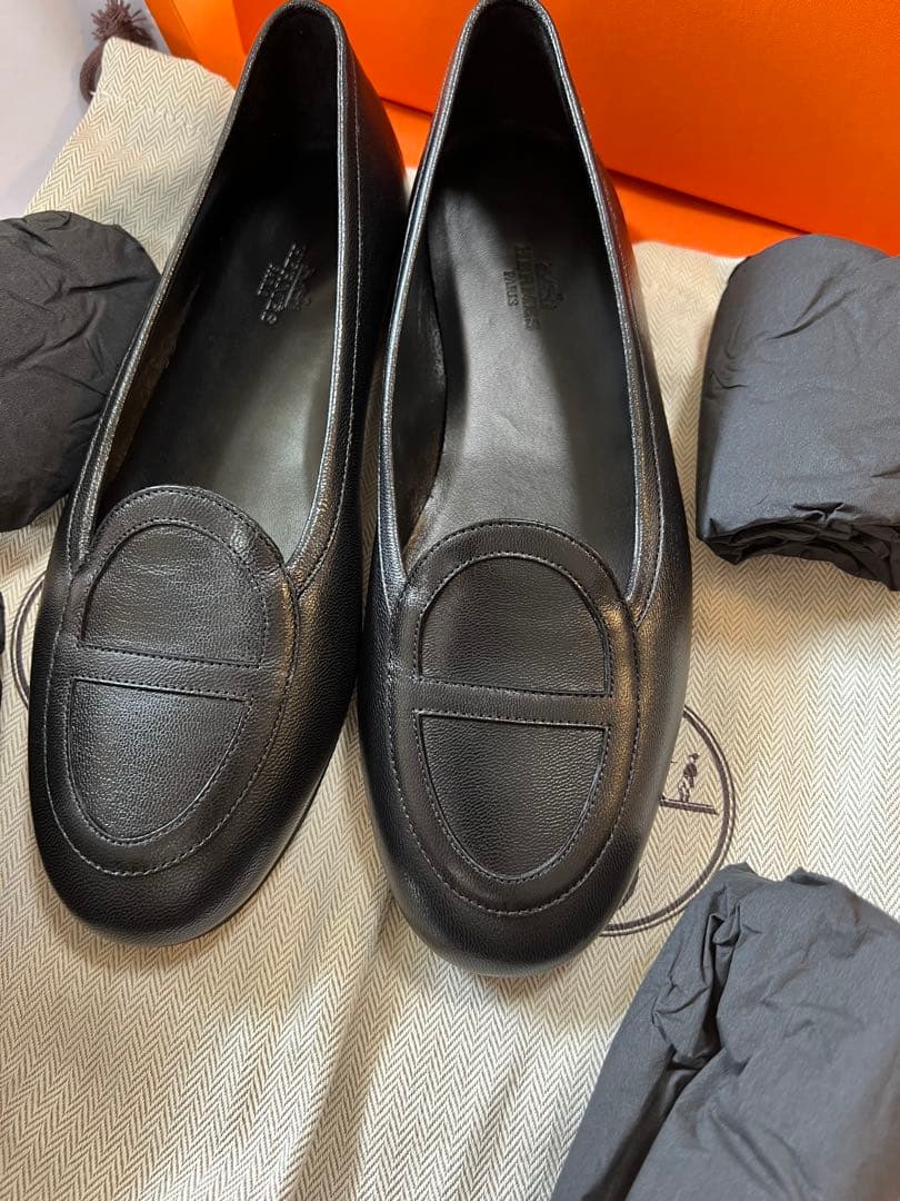 HERMES モカシン 《ジュリア》 《流行に左右されないデザイン》　サイズ37