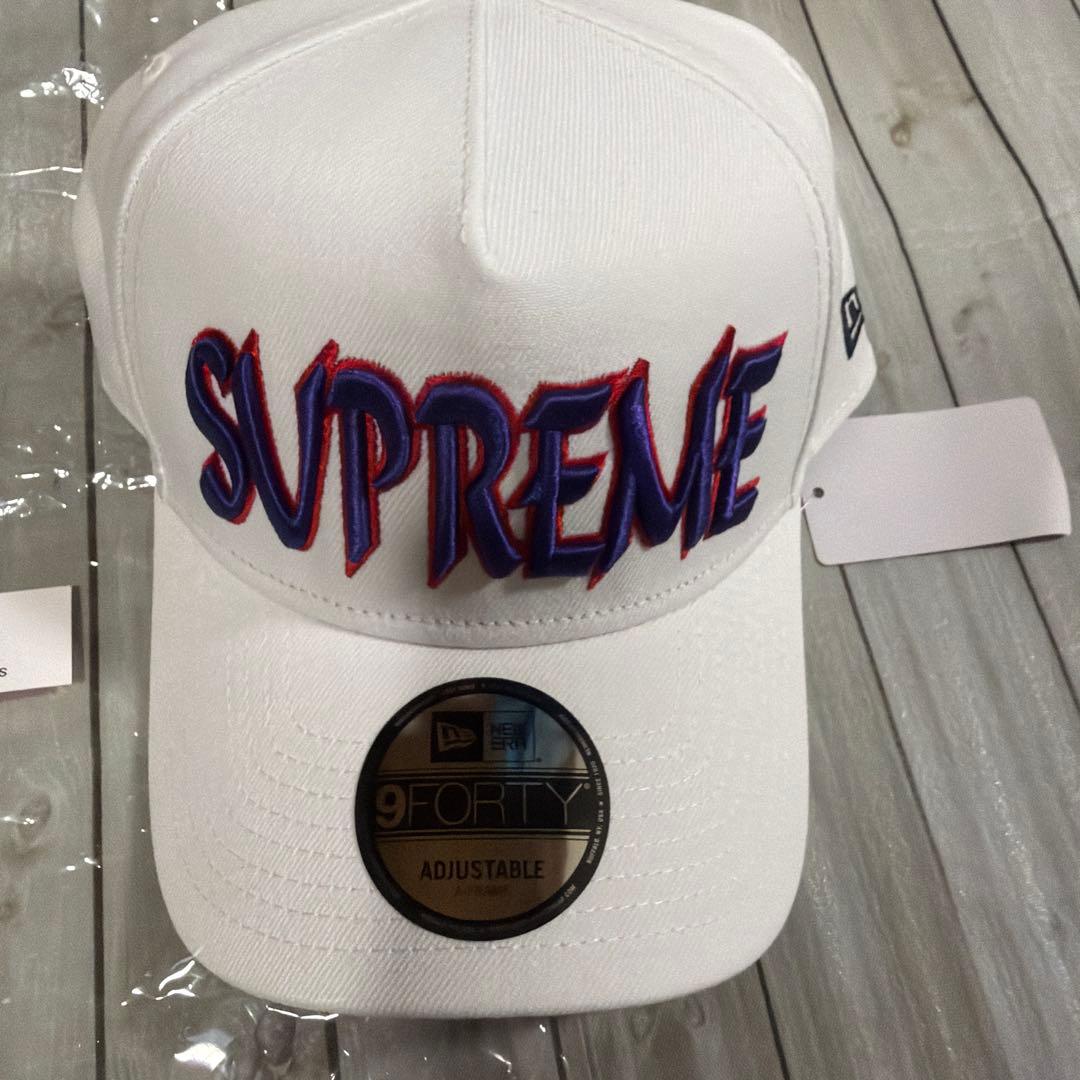 supreme Sharp Spellout Adjustable NewEra - メルカリ