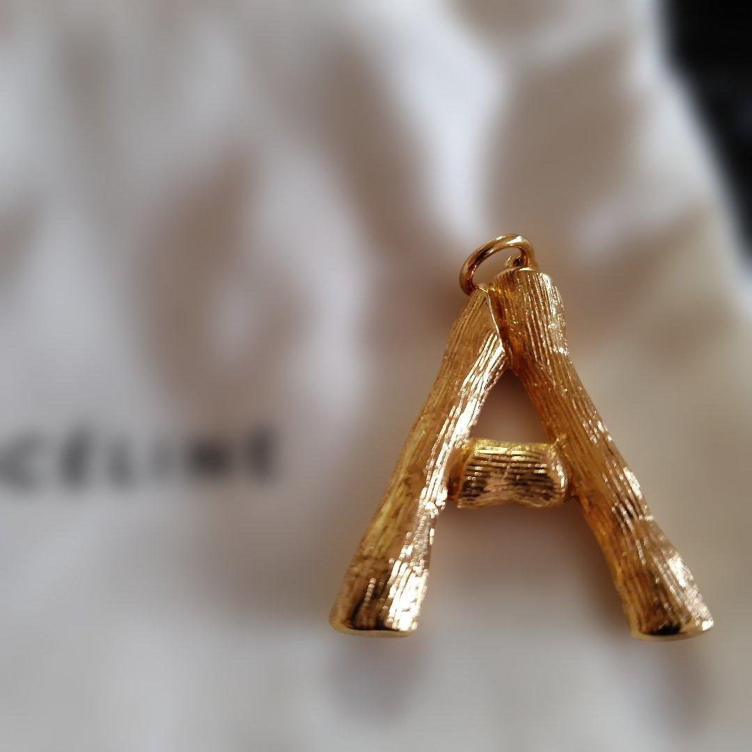 CELINE　フィービー　イニシャルラージA ペンダントトップ CELINEのフリマアイテム一覧