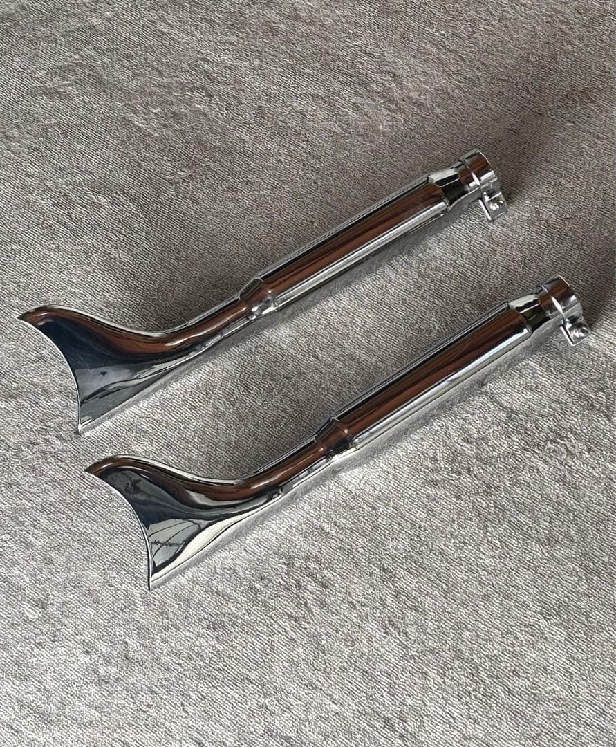 ハーレーダビッドソン　フィッシュテールマフラー テールパイプ クローム Freedom Performance 両出しフィッシュテイル・マフラー 32インチ