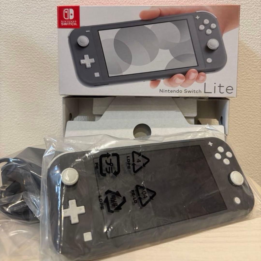 Nintendo Switch Lite グレー 本体 充電器・箱付き Nintendo Switch Lite グレー 充電器付き ケース付き - メルカリ