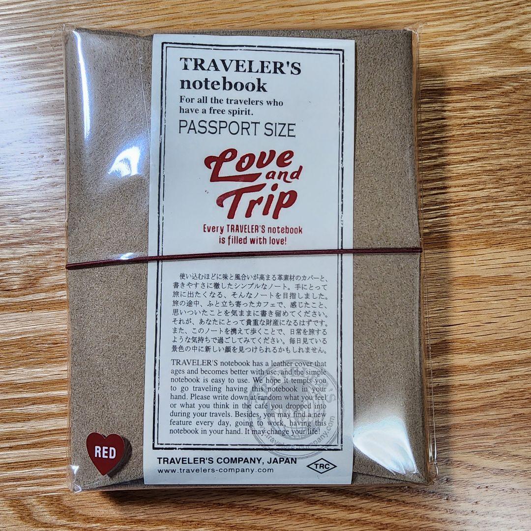 トラベラーズノート　パスポートサイズ　レッド　LOVE AND TRIP トラベラーズノート パスポートサイズ 限定 LOVE AND TRIP レッド