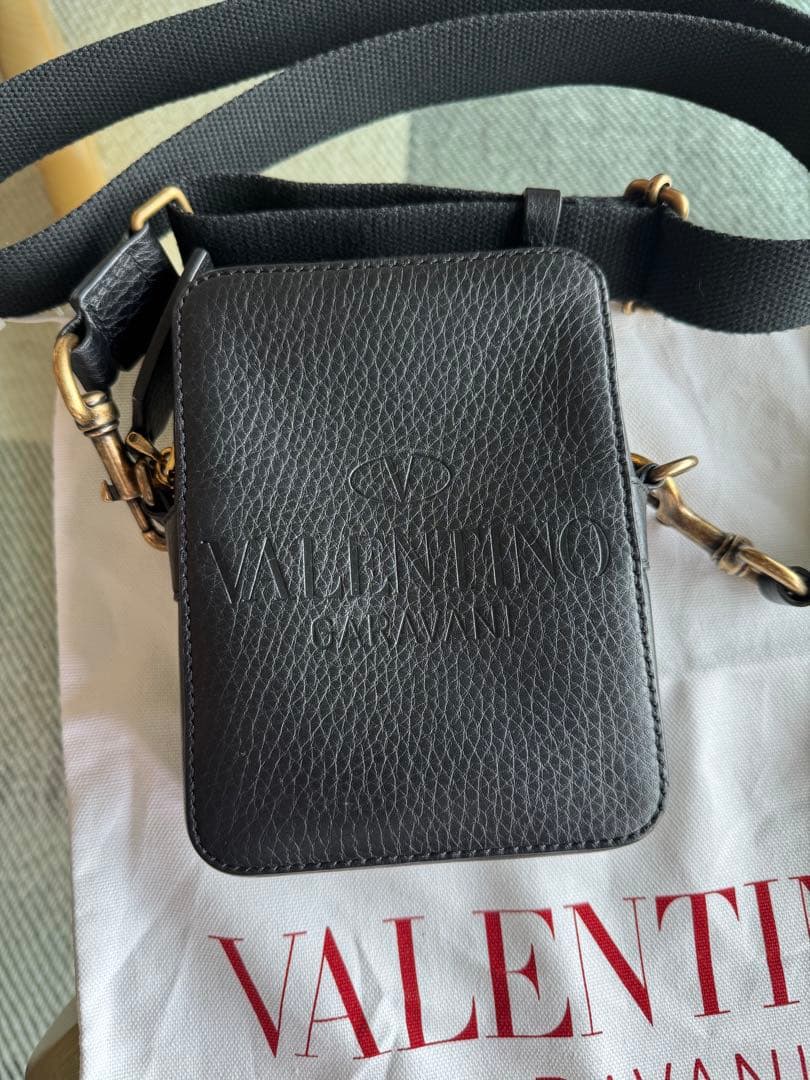 美品　VALENTINO(ヴァレンティノ) クロスボディーバッグ VALENTINO（ヴァレンティノ） Vロゴ ショルダーバッグ クロスボディー