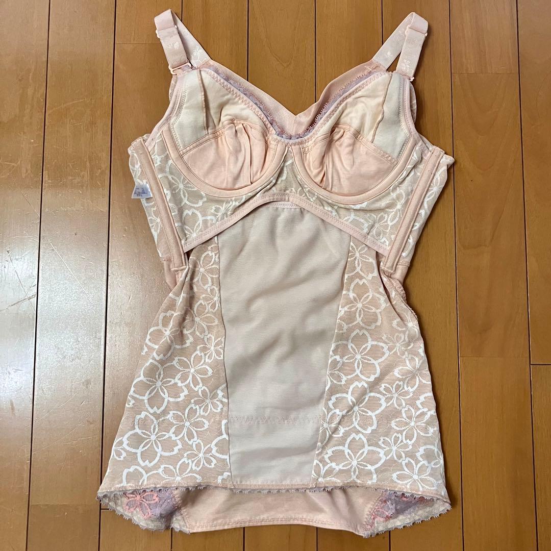 マルコ アヴァンセ サクラ ボディシェイパー B75L コモンベージュ