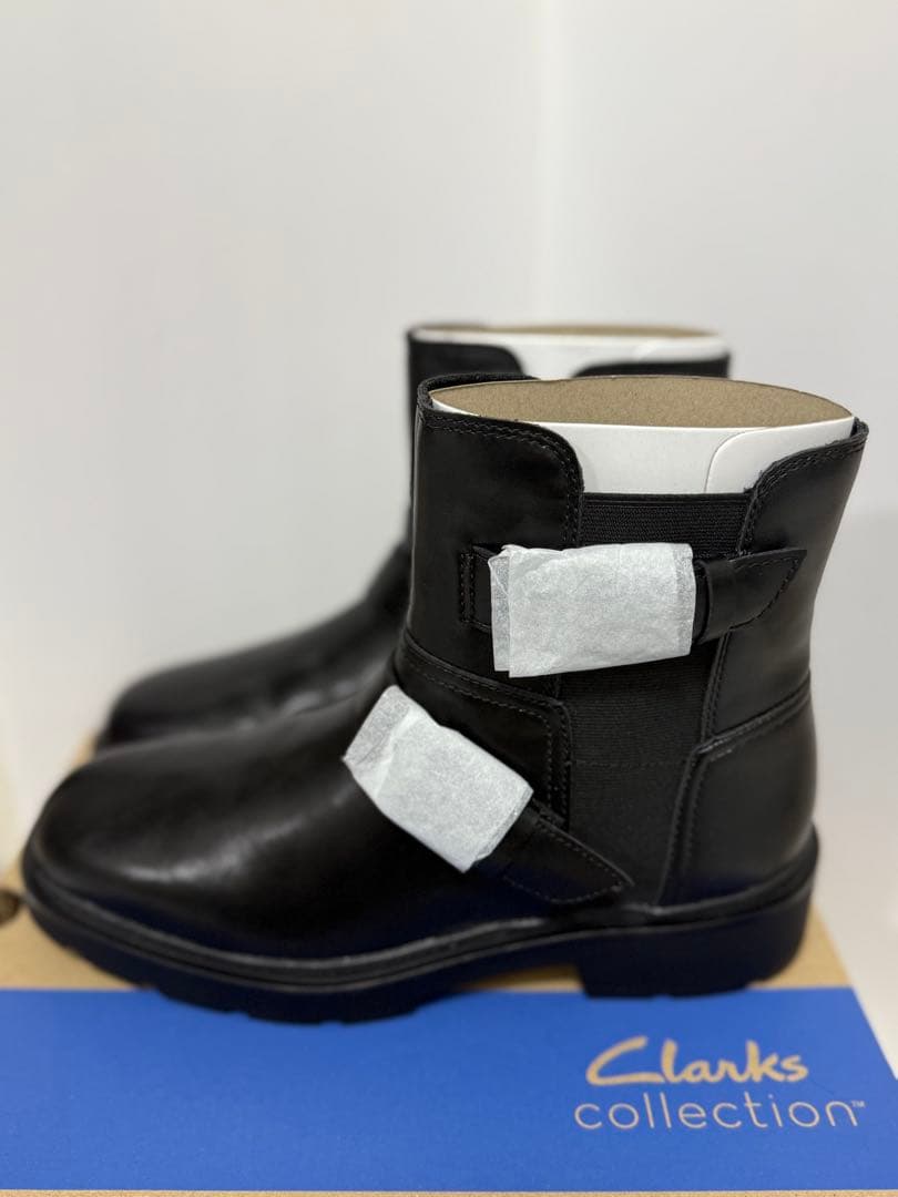 値下 新品 未使用 Clarks ブラック サイドゴアブーツ 24.5cm