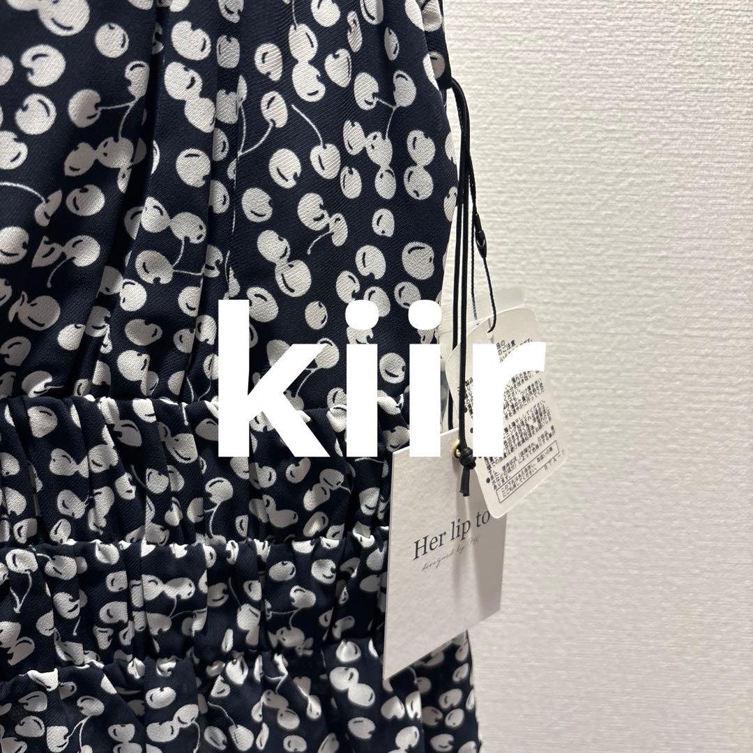 Herlipto Cherry Pattern Strap Top サイズ：M - メルカリ