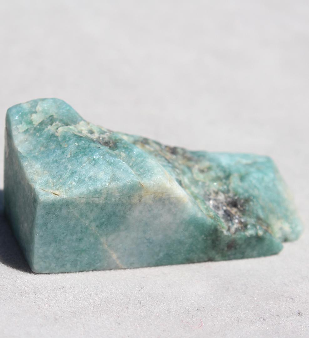 ［ブルーの美翡翠］糸魚川翡翠 青翡翠 原石 47.8g