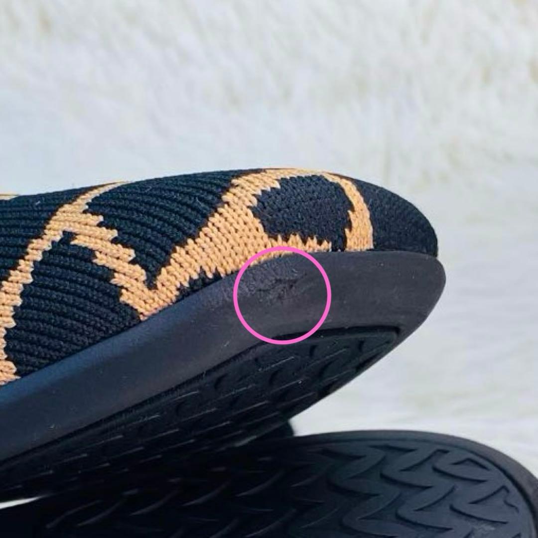 【極美品】希少VIVAIA 38 キリン柄 スクエアトゥ　シュークリップタッセル