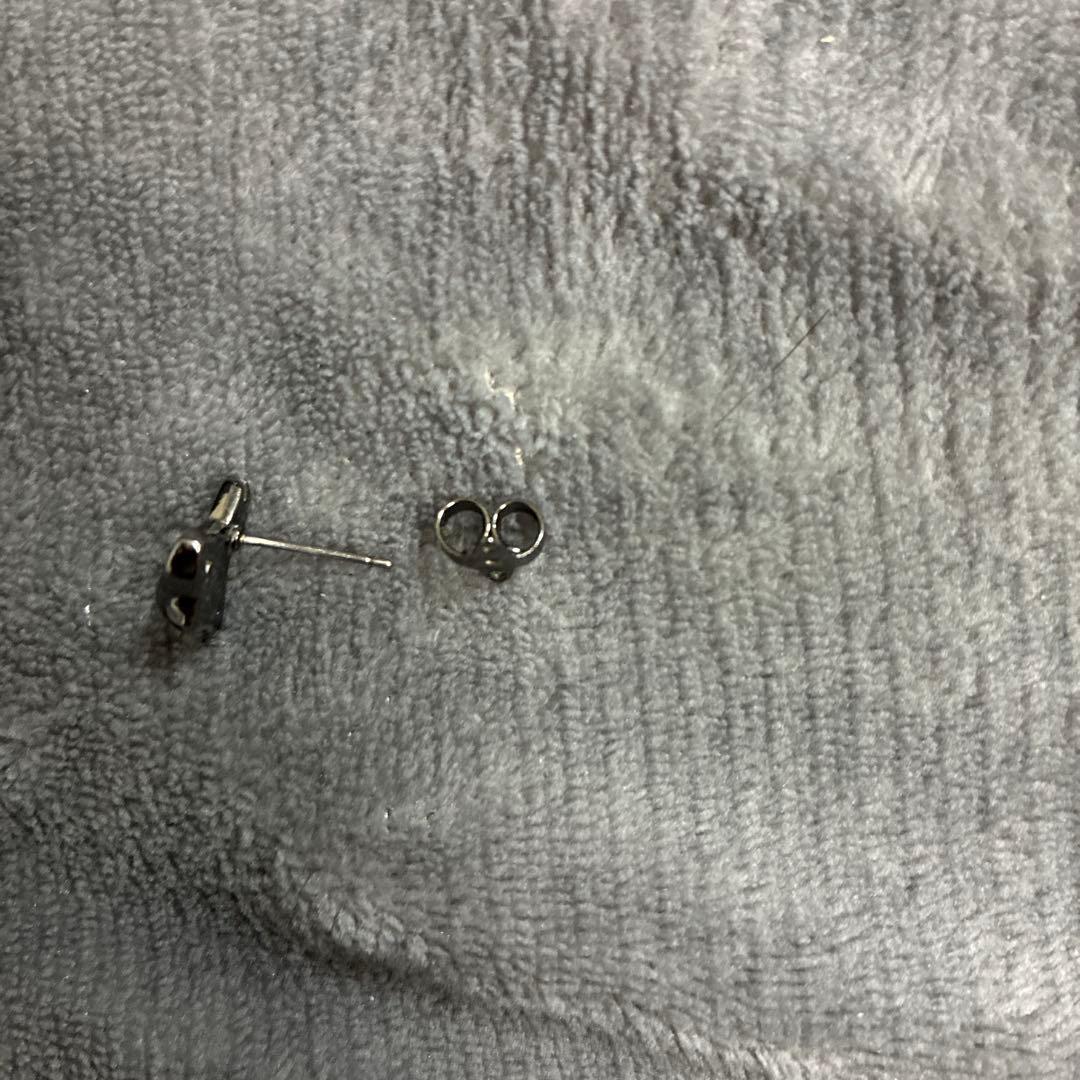 ヴィヴィアンウエストウッド ピアス MAN JACK シングルピアス - メルカリ