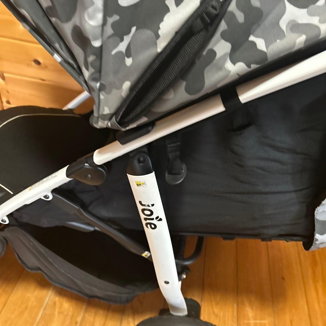 限定品 カモフラ柄)joie ベビーカー ライトトラックス エア - メルカリ