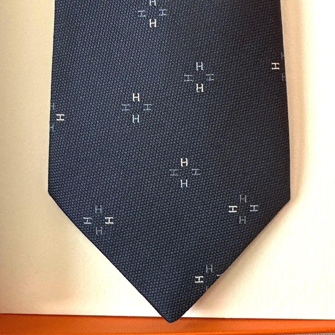 エルメス ネクタイ《ペタル》 新品 未使用