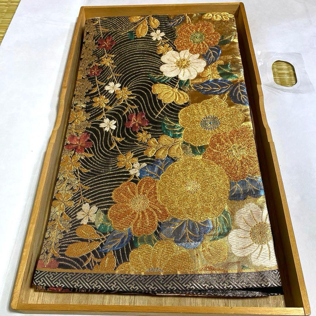 着物-辻が花帯98【六通柄袋帯】唐織 金糸 正絹 大輪花文 華やか