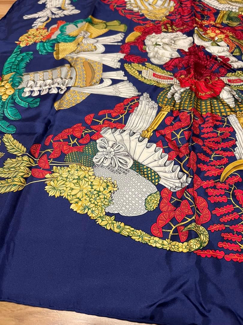 HERMES シルクスカーフ カレ90 Chapeau!（脱帽） - メルカリ