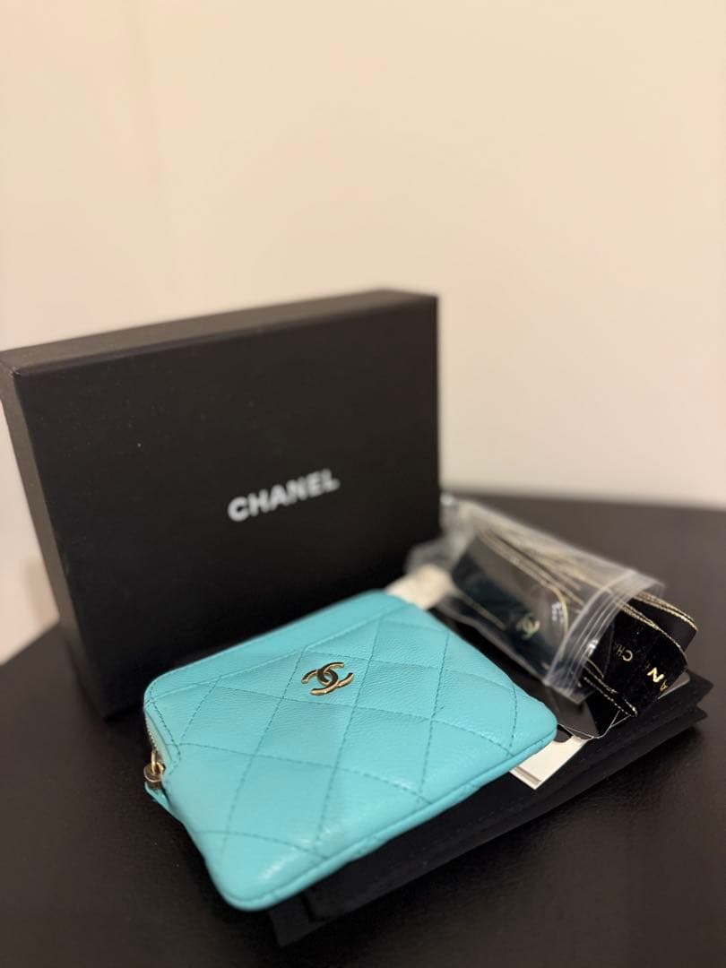 CHANEL マトラッセ　キャビアスキン　ラウンドジップケース 中古・古着通販】CHANEL (シャネル) キャビアスキンマトラッセラウンド
