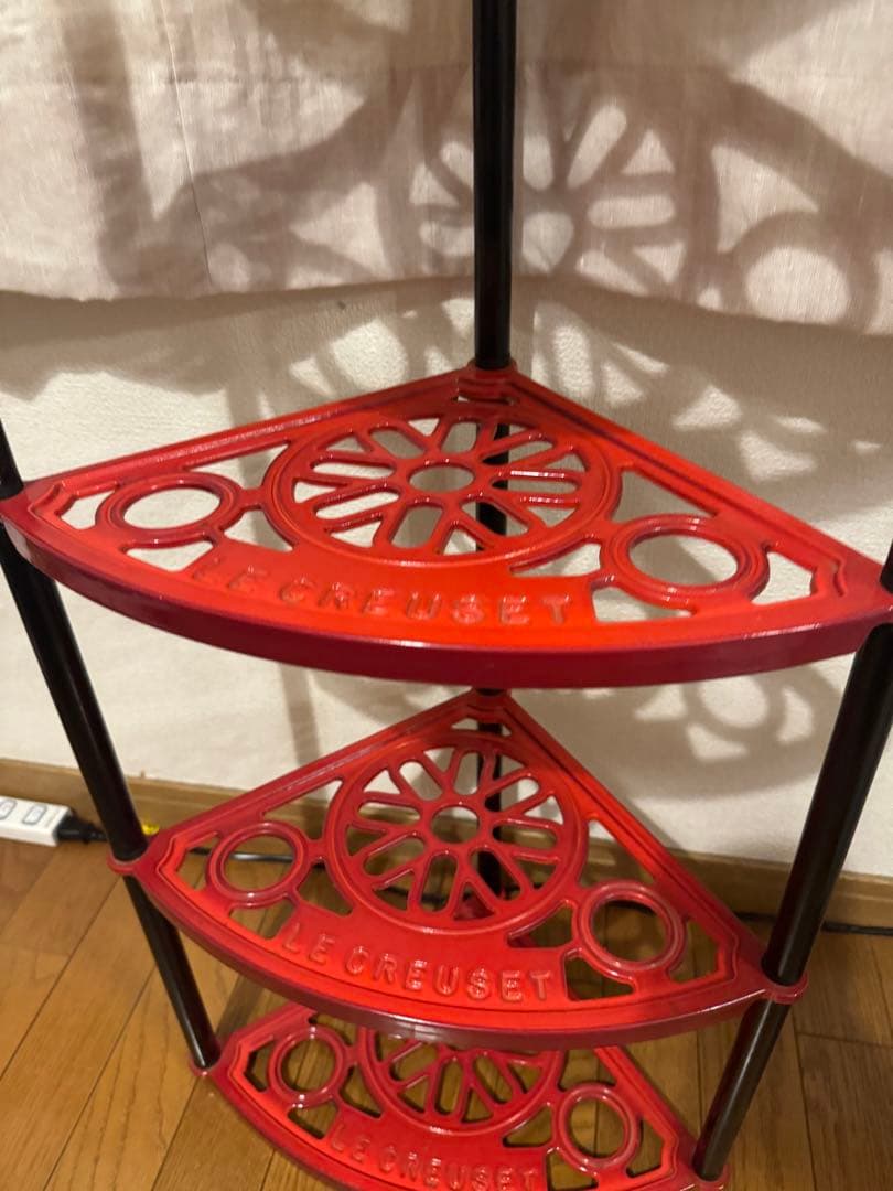 廃盤 希少 ルクルーゼ ポットスタンド 棚 鍋置き 収納 コーナー棚