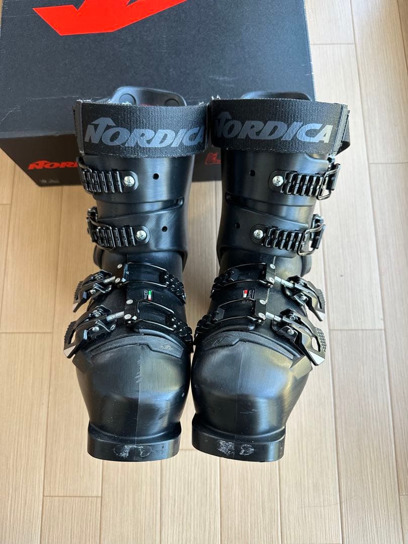 スキーブーツ　ノルディカ　ドーベルマン　5RD―S 24.5cm
