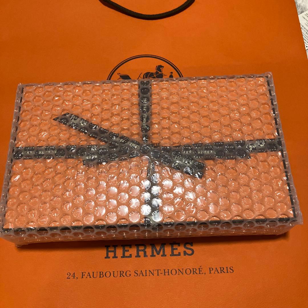 新品未使用】エルメスチャームバディ新作エトゥープゴールドK刻印お箱