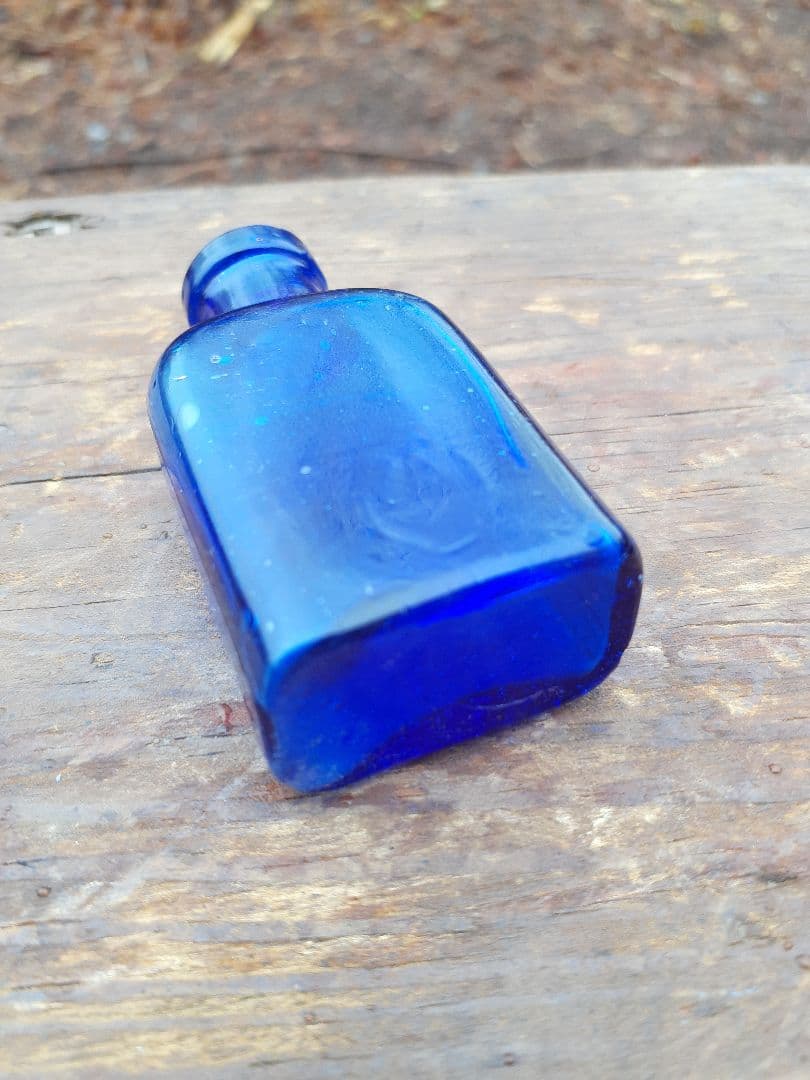 欠けあり コバルトブルー 小瓶 レトロ瓶 ガラス瓶 昭和レトロ ボトル