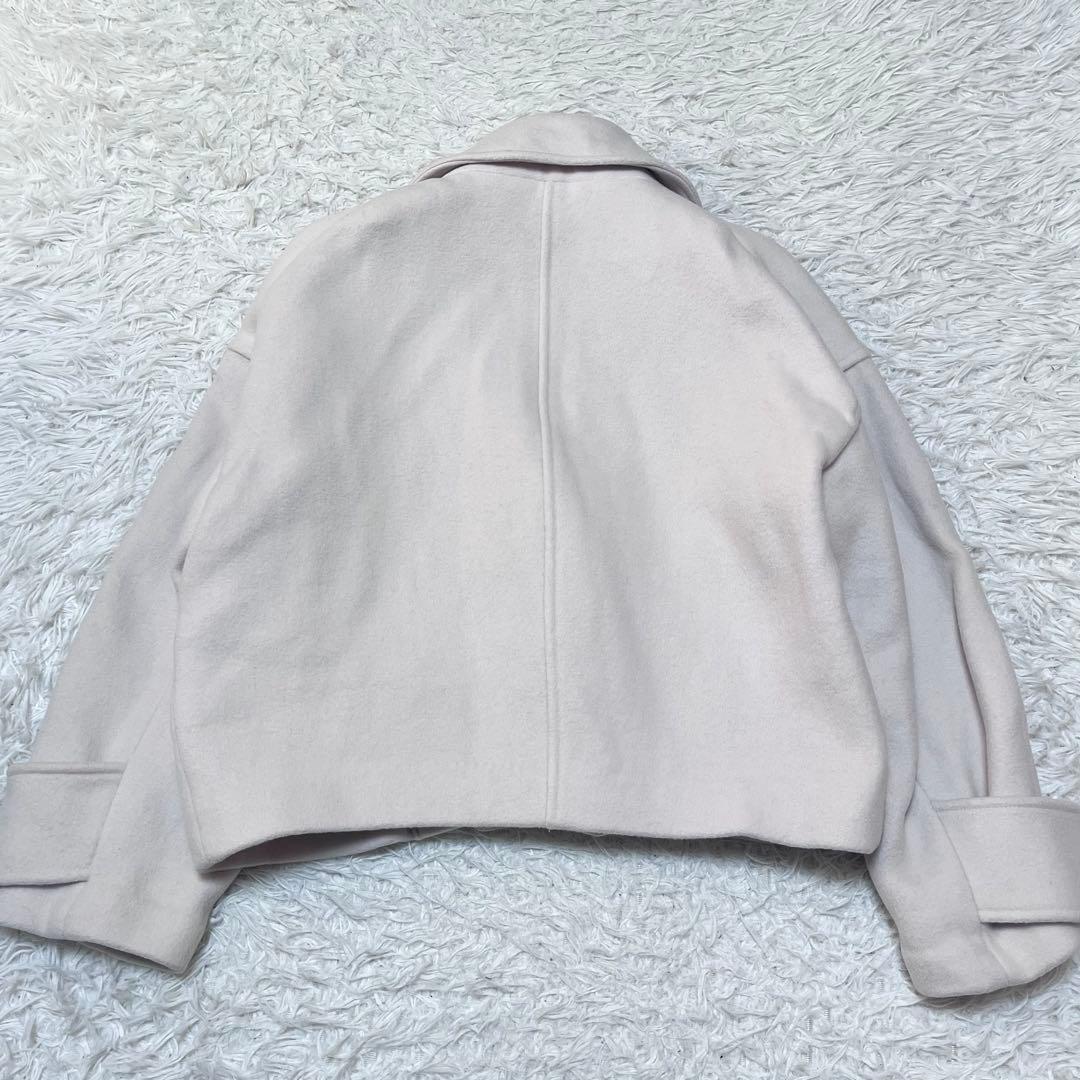 Lily Brown ダブルボタンショートコート 23AW アイボリー - メルカリ