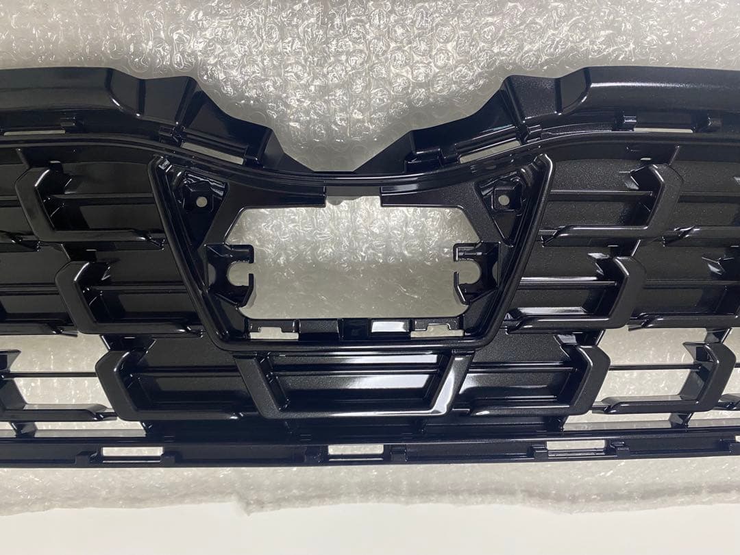 トヨタ純正品 ヤリスクロス ラジエータグリル 53101-52820 新品 - メルカリ